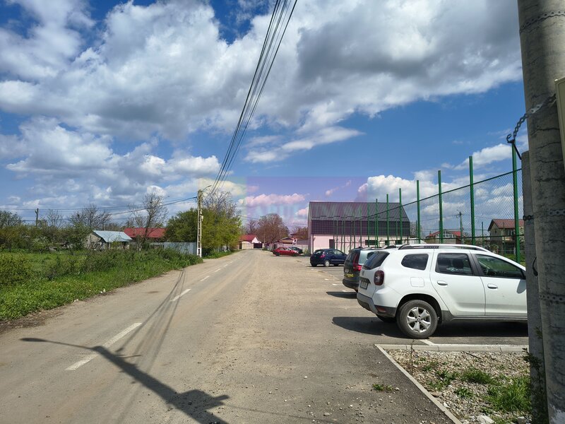 Posta -Teren 12.450mp pretabil hala/rezidential la 150ml de utilitati